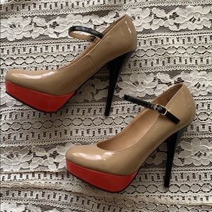 Black/tan/coral heels